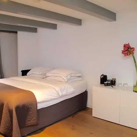 Bed and breakfast Sleep In *